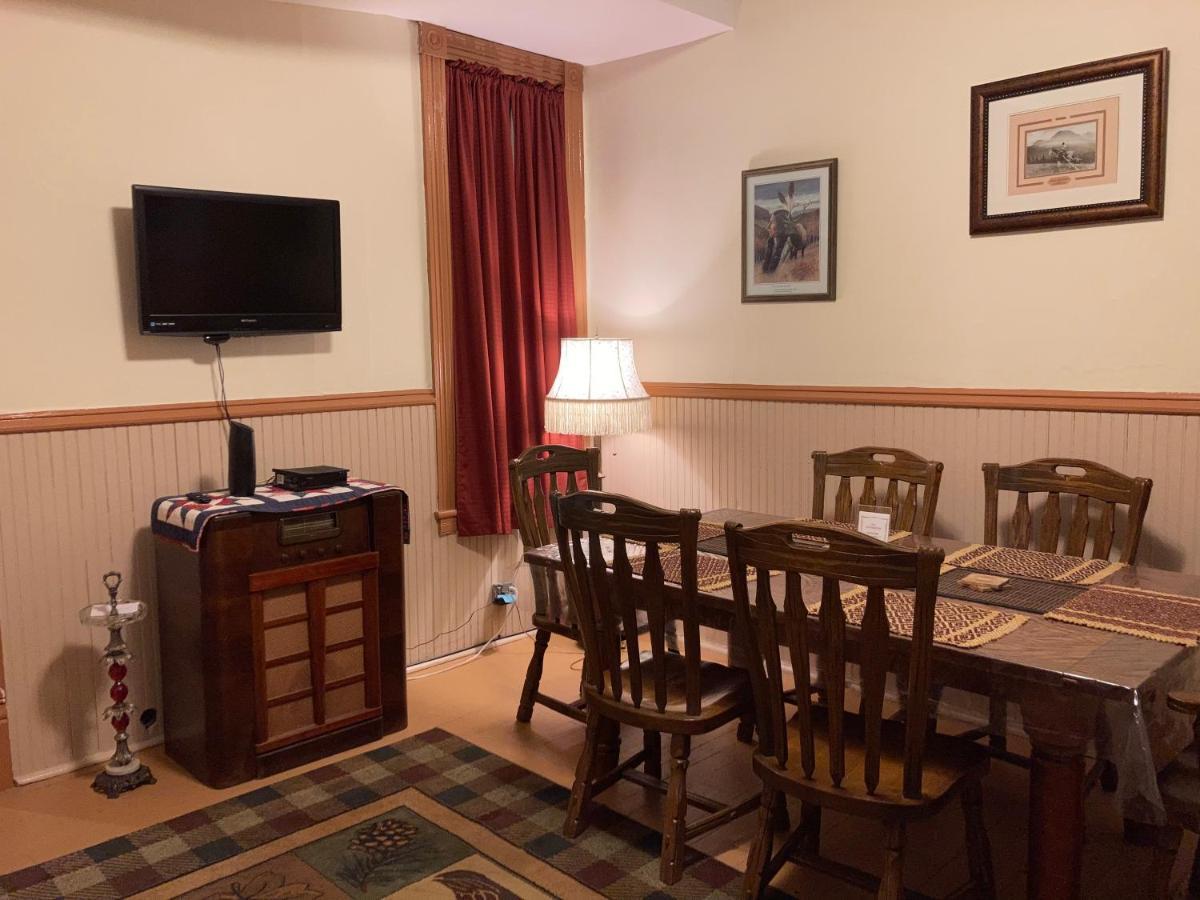 Historic Capitol Hotel Vacation Suites Downtown Буффало Экстерьер фото
